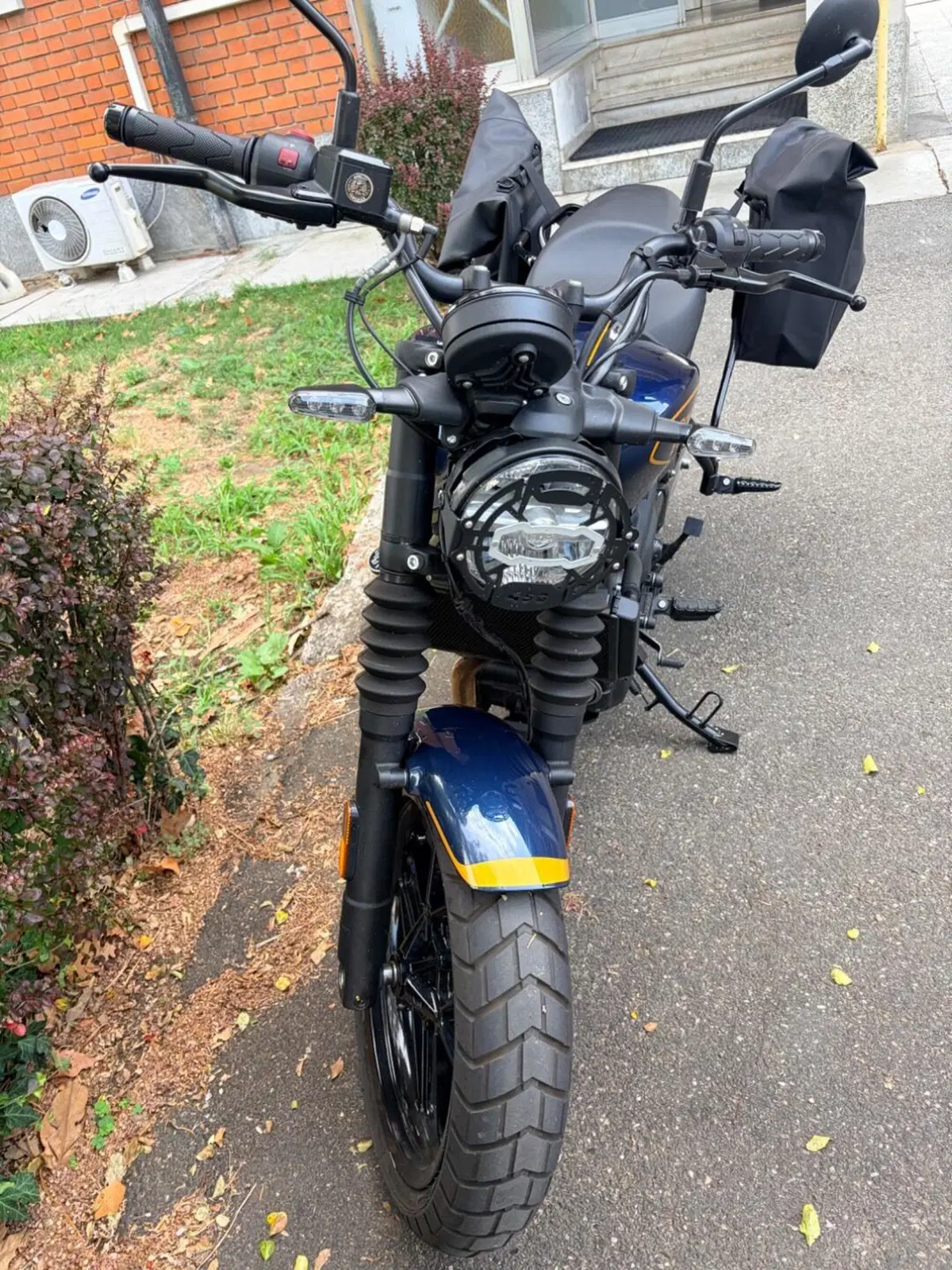 Royal Enfield Guerrilla 450 (2024 - 26)