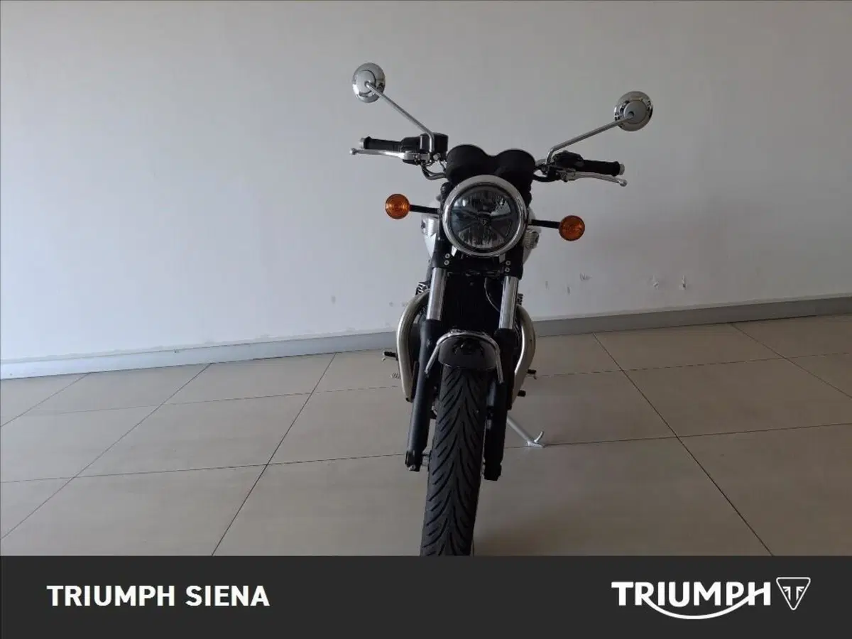 Triumph Bonneville T100 (2026) (2)