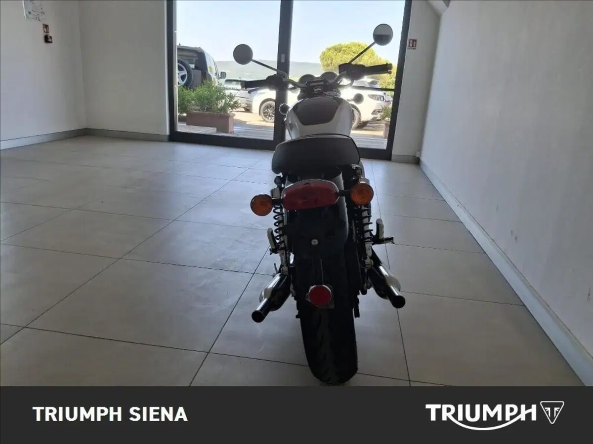 Triumph Bonneville T100 (2026) (4)