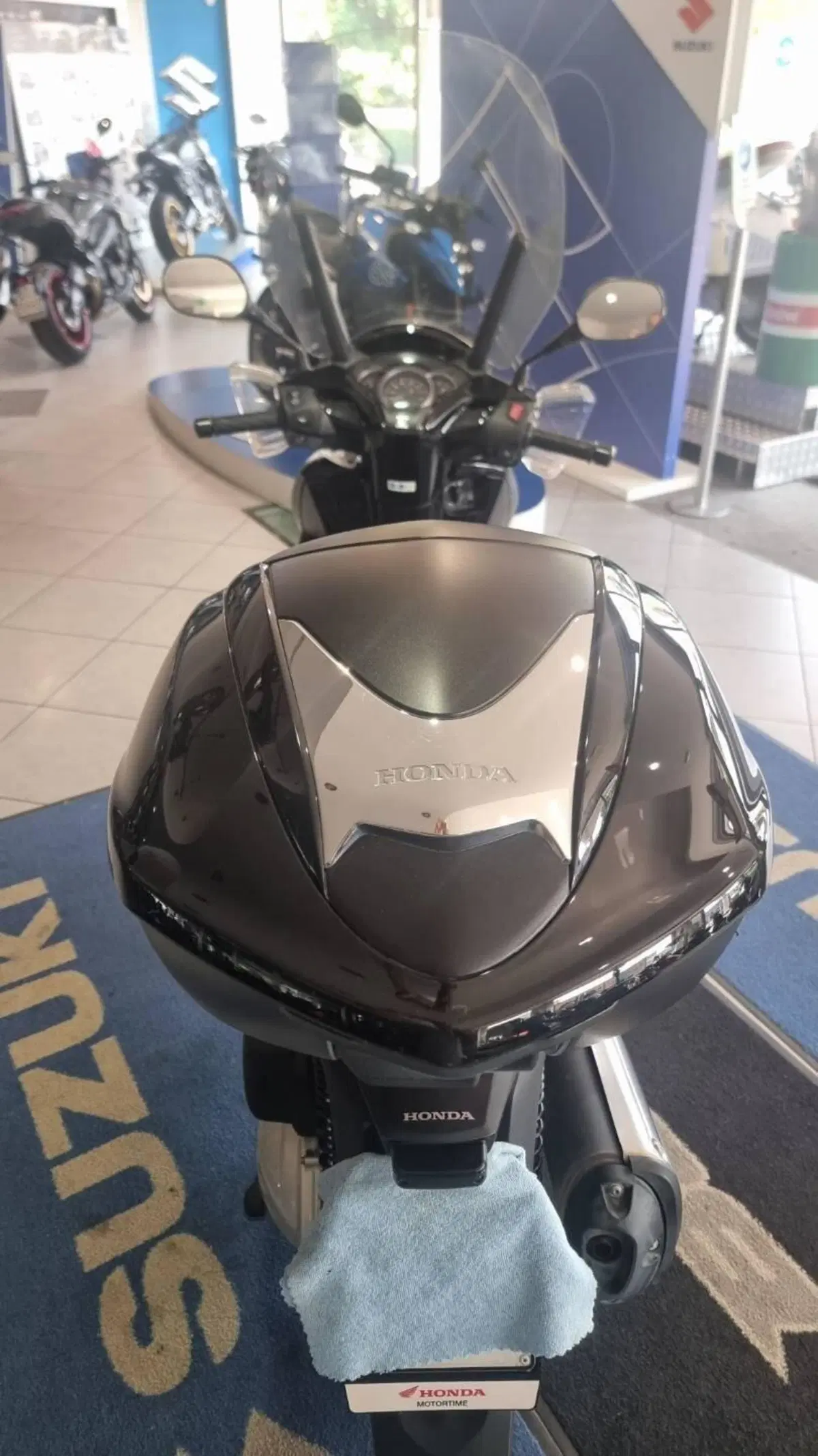 Honda SH 300 i ABS (2016 - 20) (6)