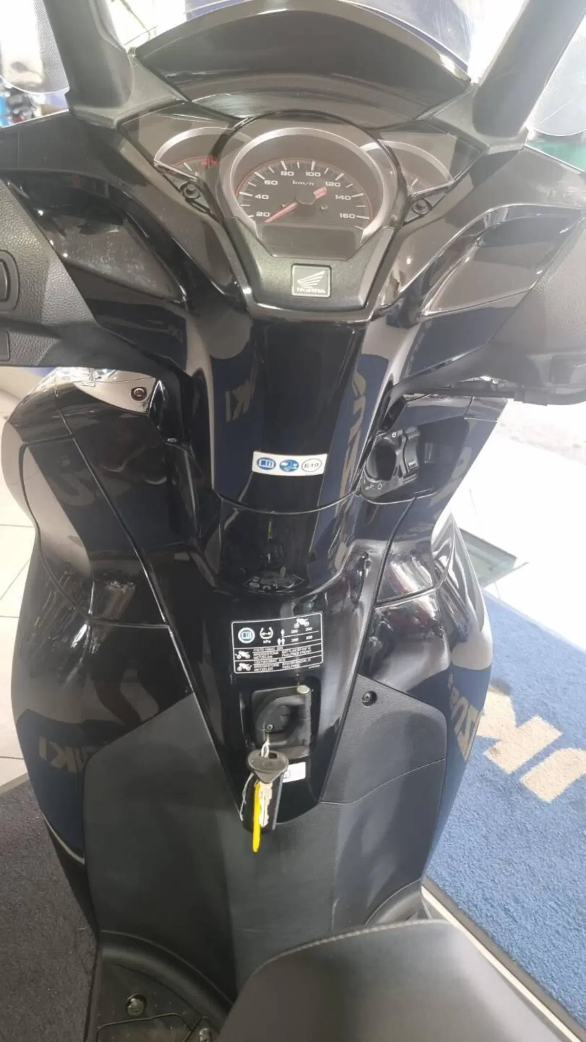 Honda SH 300 i ABS (2016 - 20) (12)