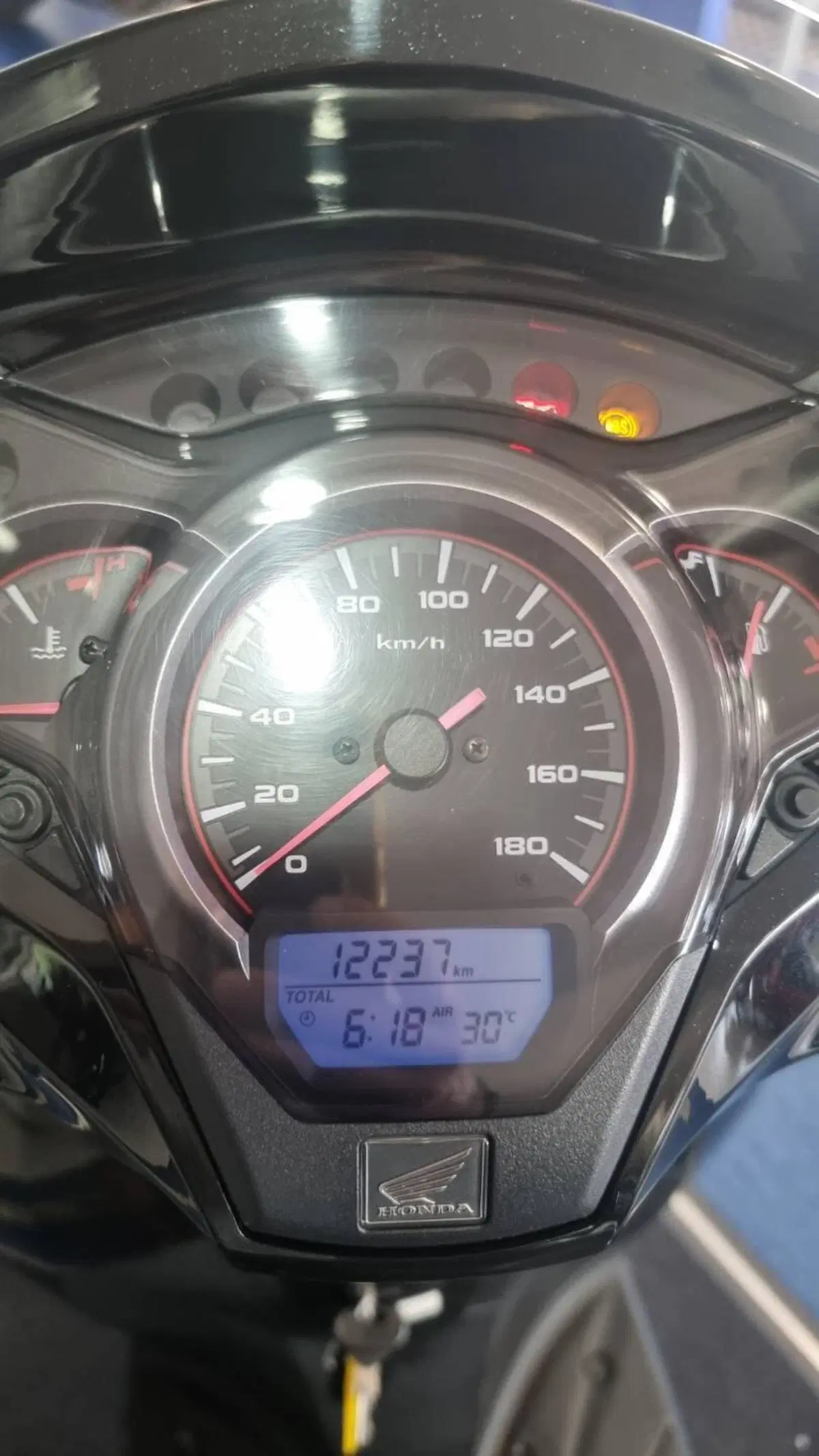 Honda SH 300 i ABS (2016 - 20) (13)
