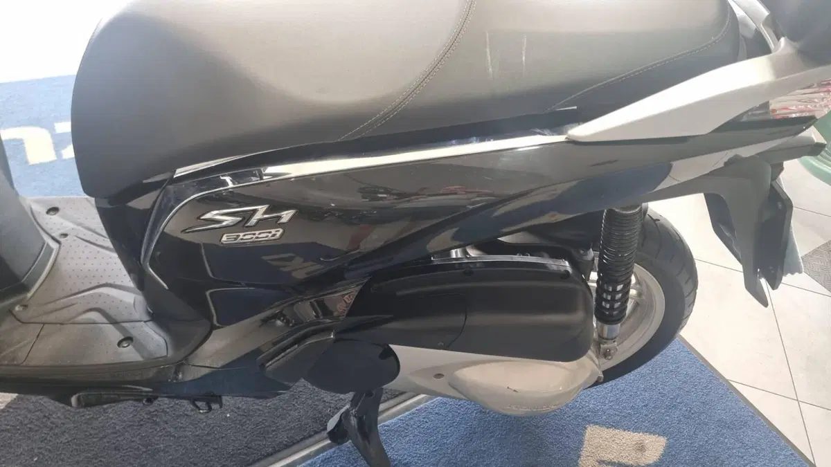 Honda SH 300 i ABS (2016 - 20) (15)