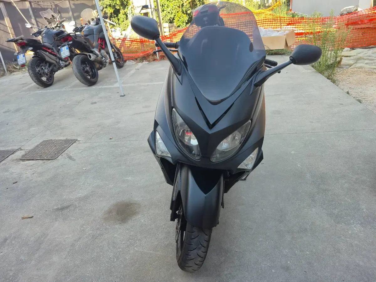 Yamaha T-Max 500 (2004 - 07) (3)