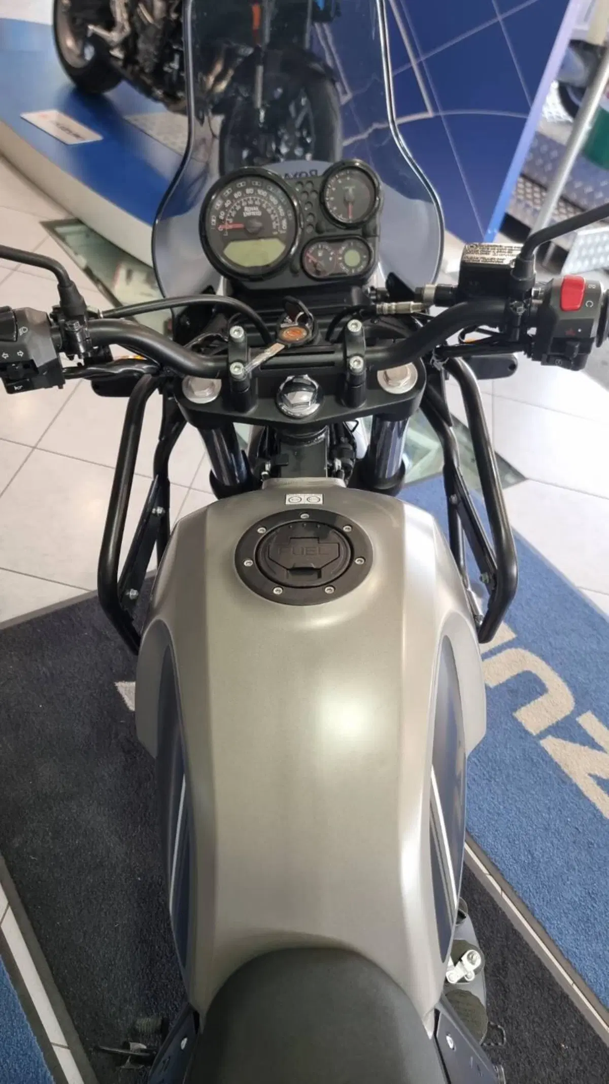 Royal Enfield Himalayan 411 (2021 - 24) (9)