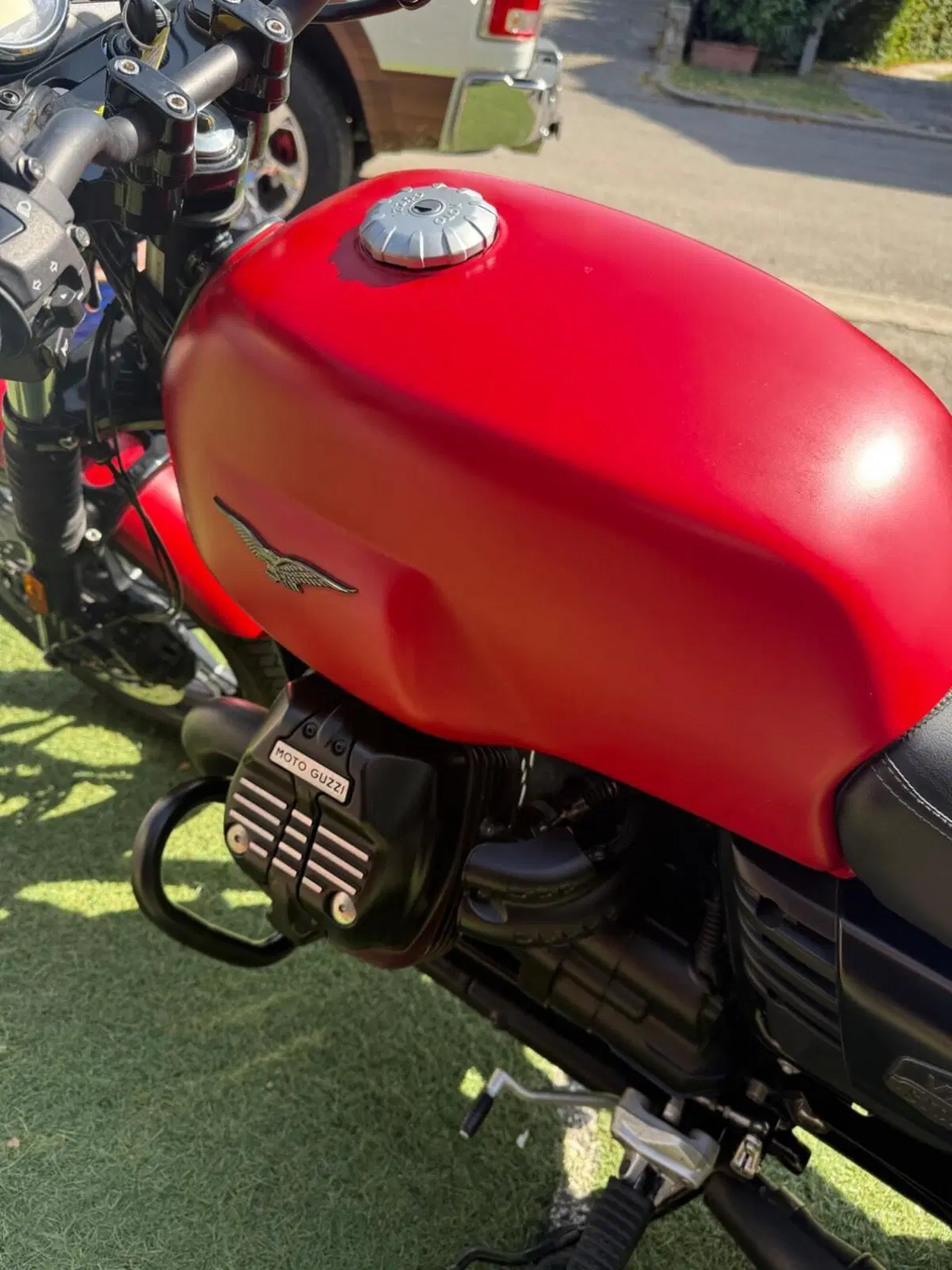 Moto Guzzi V7 III Stone (2017 - 20) (11)