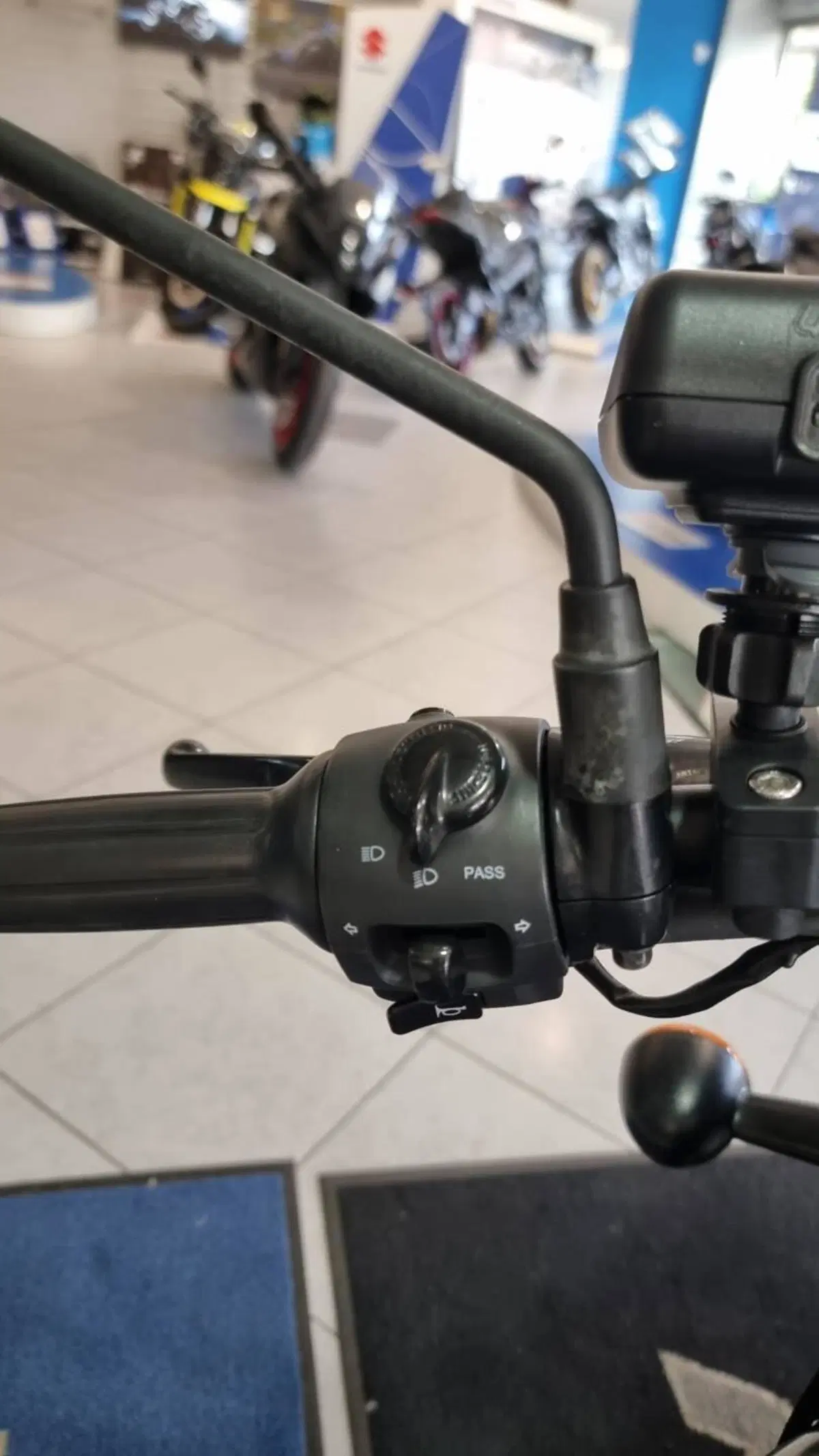 Royal Enfield Classic 350 (2021 - 26) (6)