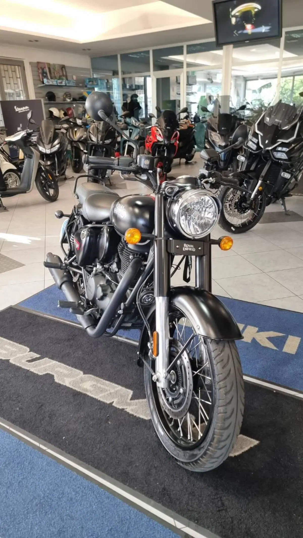 Royal Enfield Classic 350 (2021 - 26) (8)