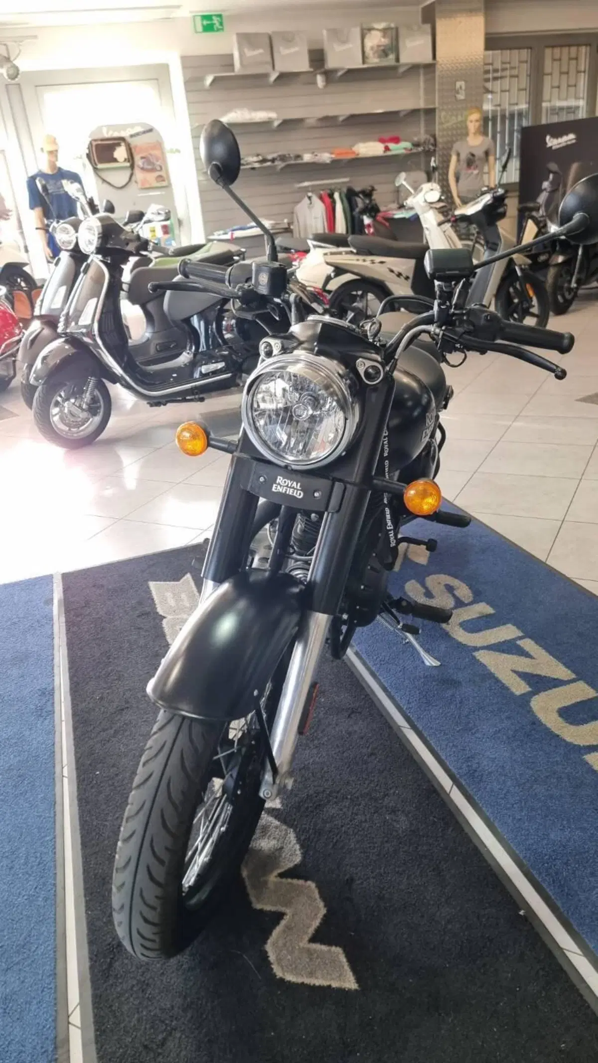 Royal Enfield Classic 350 (2021 - 26) (9)
