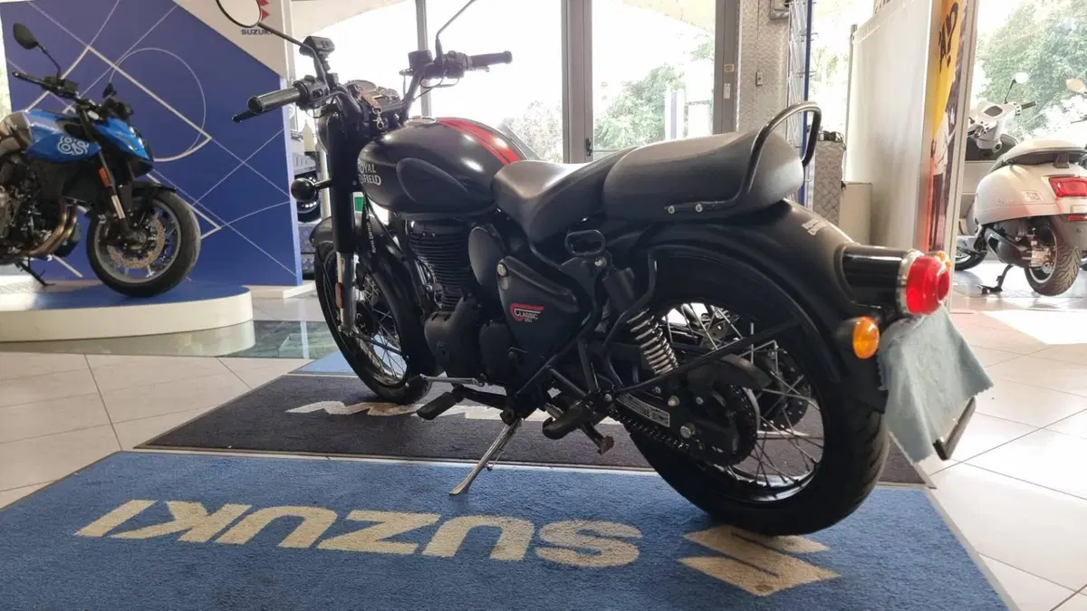 Royal Enfield Classic 350 (2021 - 26) (10)