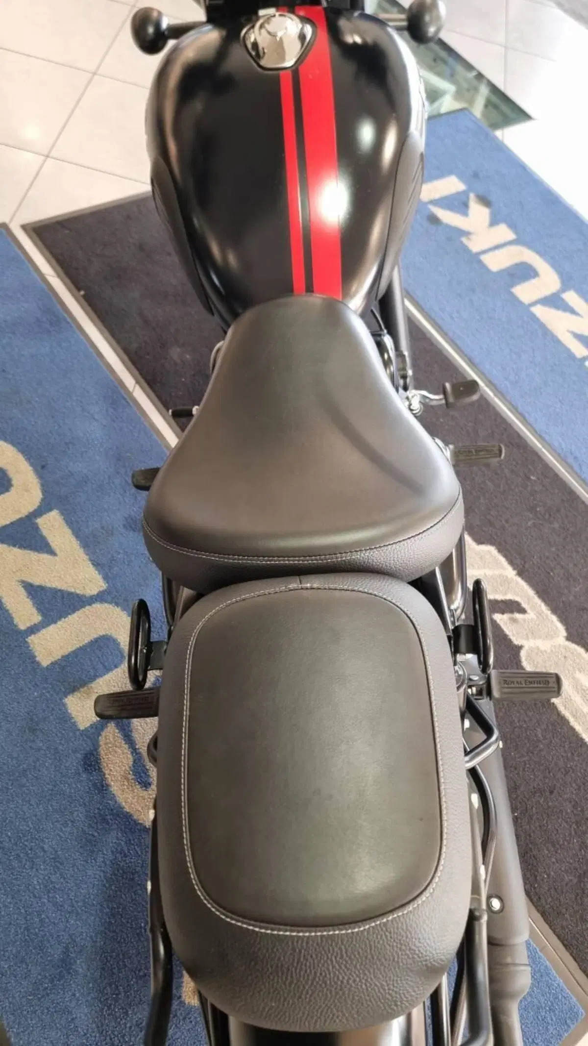 Royal Enfield Classic 350 (2021 - 26) (12)