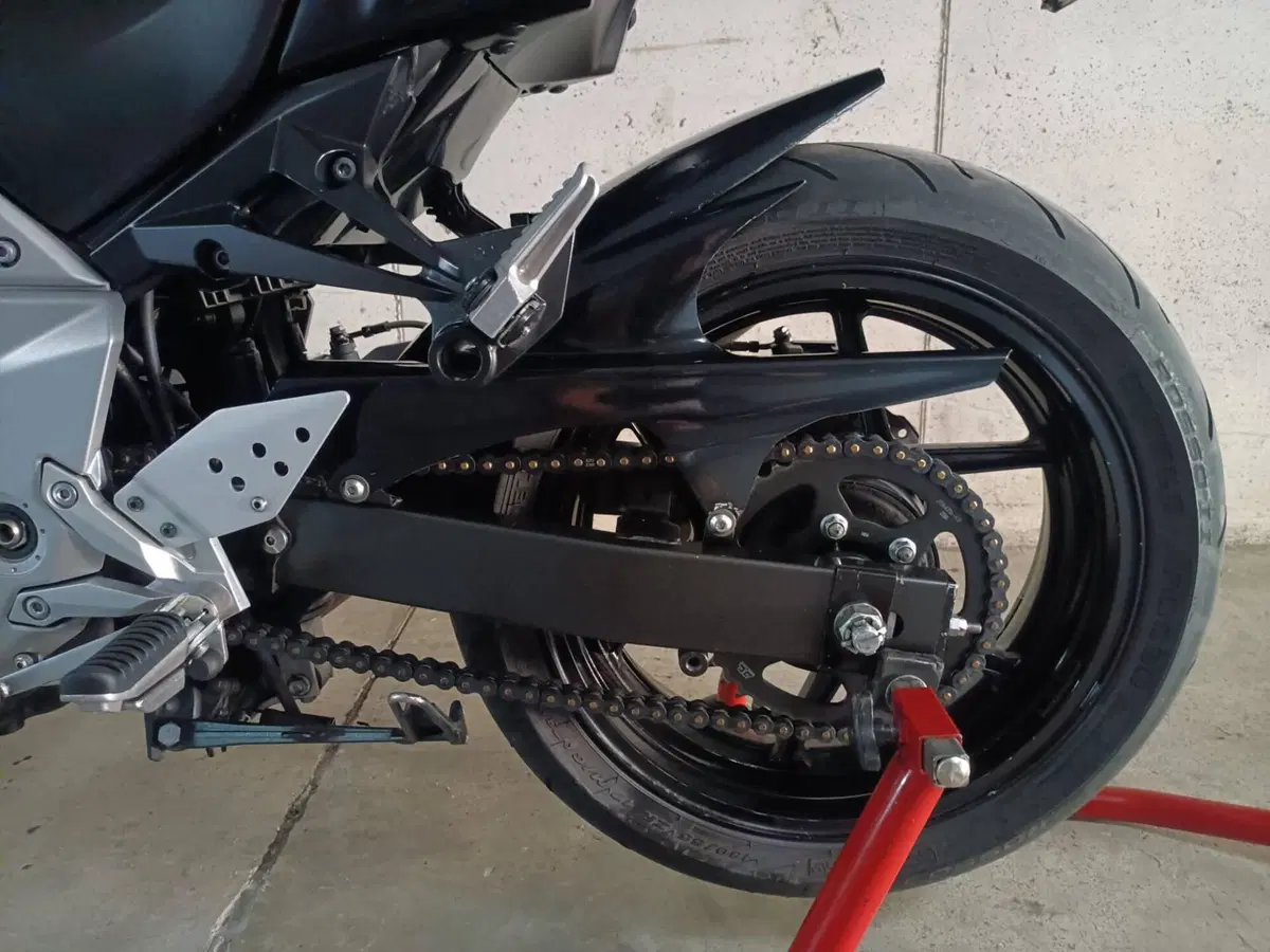 Kawasaki Z 750 (2007 - 14) (12)