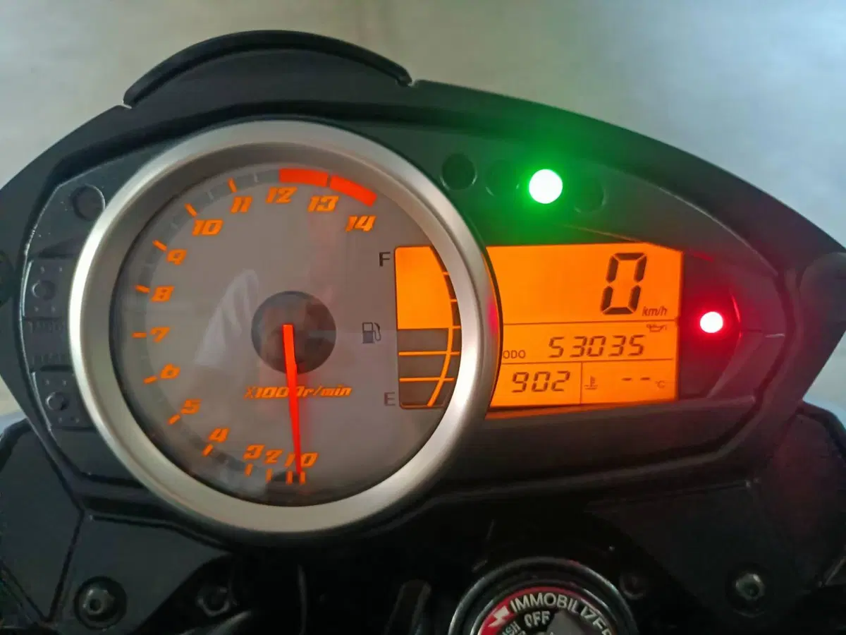 Kawasaki Z 750 (2007 - 14) (14)
