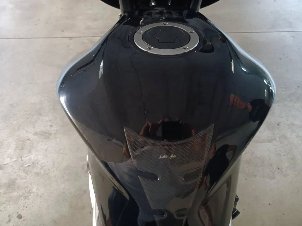Kawasaki Z 750 (2007 - 14) (8)