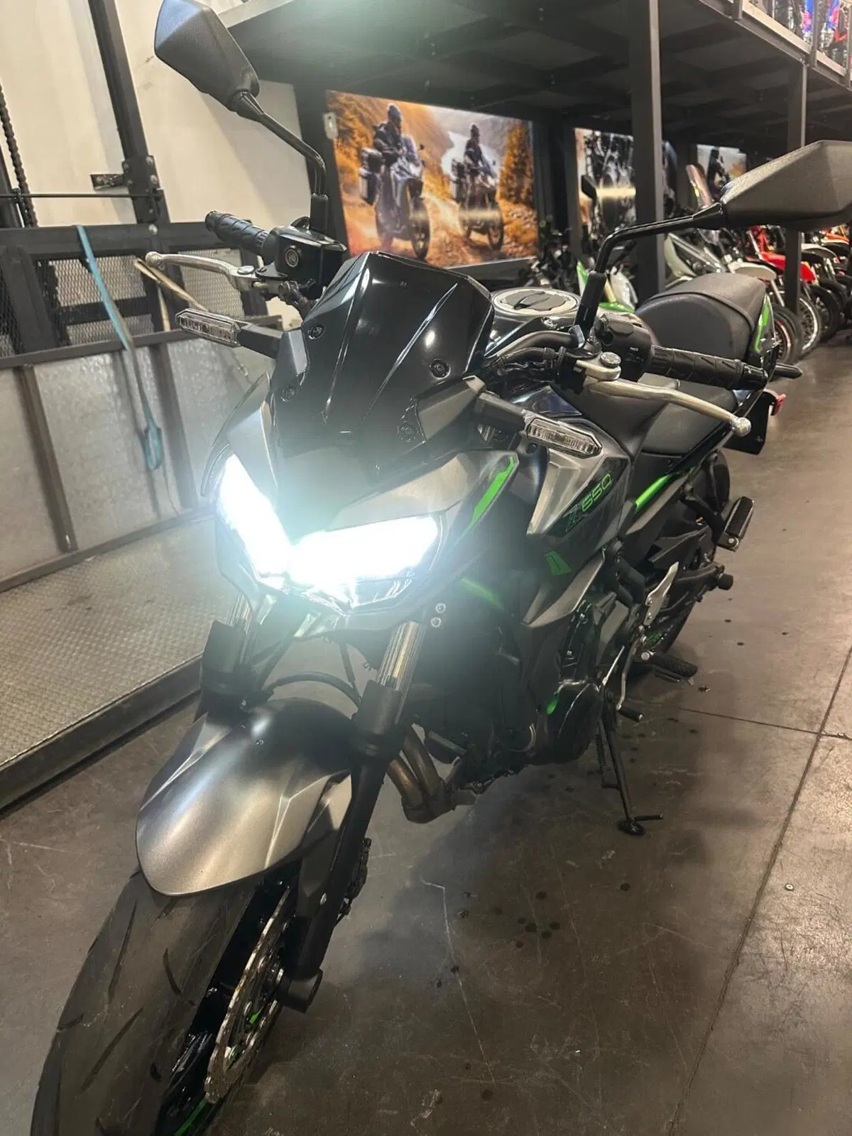 Kawasaki Z 650 (2021 - 24) (3)