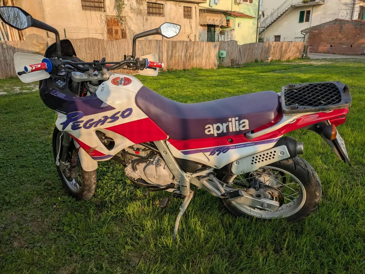 Aprilia Pegaso (4)