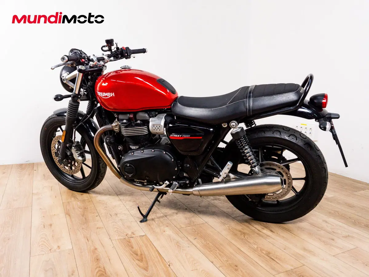 Triumph Street Twin 900 (2017 - 18) (7)