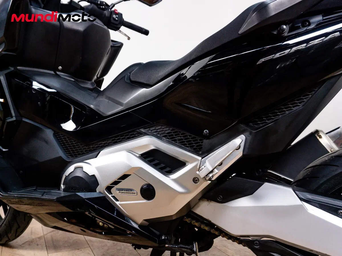 Honda Forza 750 (2025 - 26) (10)