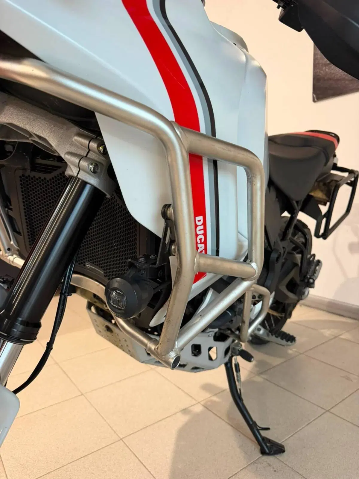 Ducati DesertX (2022 - 25) (5)