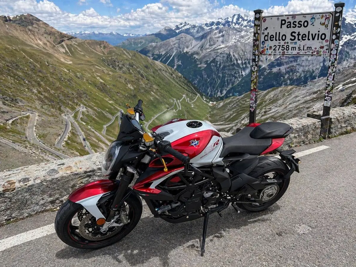 MV Agusta Brutale 800 RR (2021 - 25) (4)