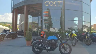 Moto Guzzi V7 Stone (2025 - 26) usata