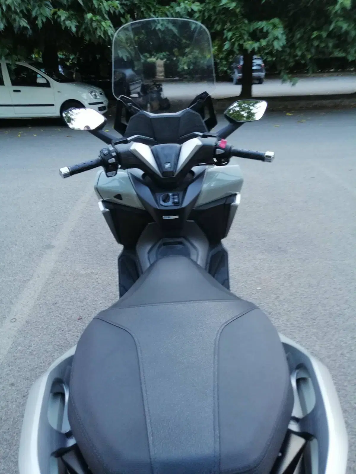 Honda Forza 350 (2022 - 24) (8)