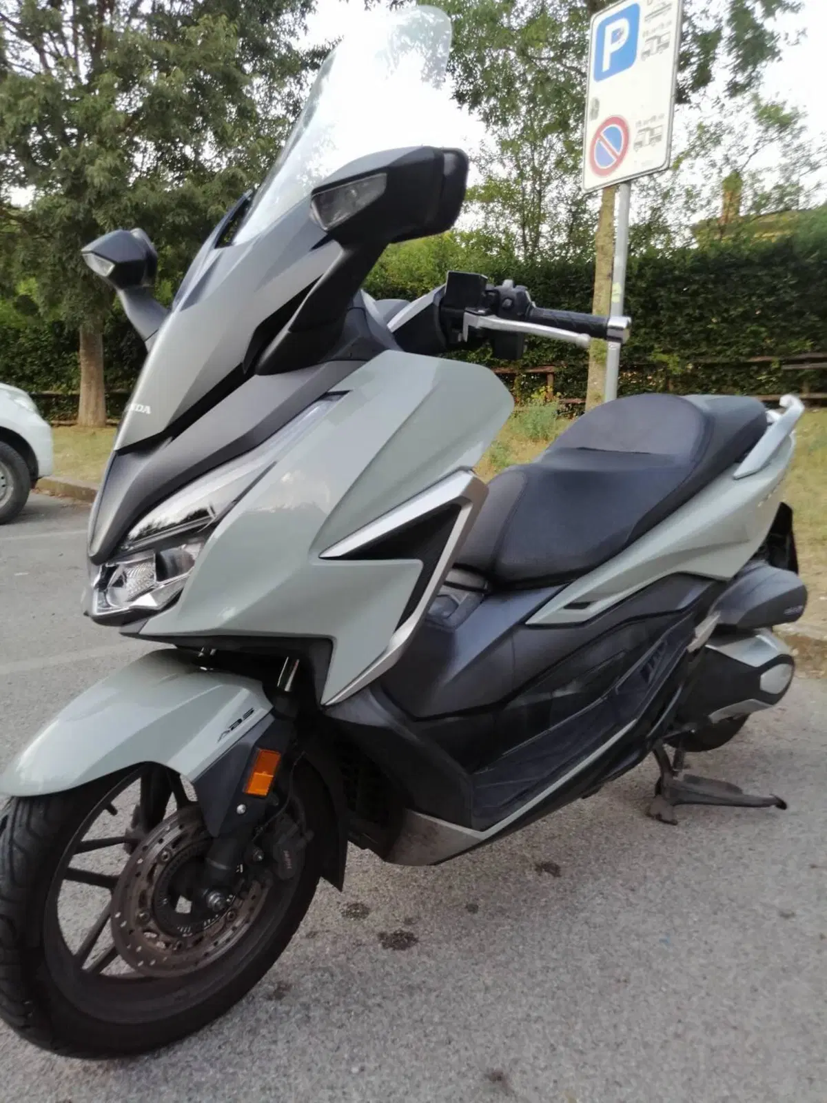 Honda Forza 350 (2022 - 24) (2)