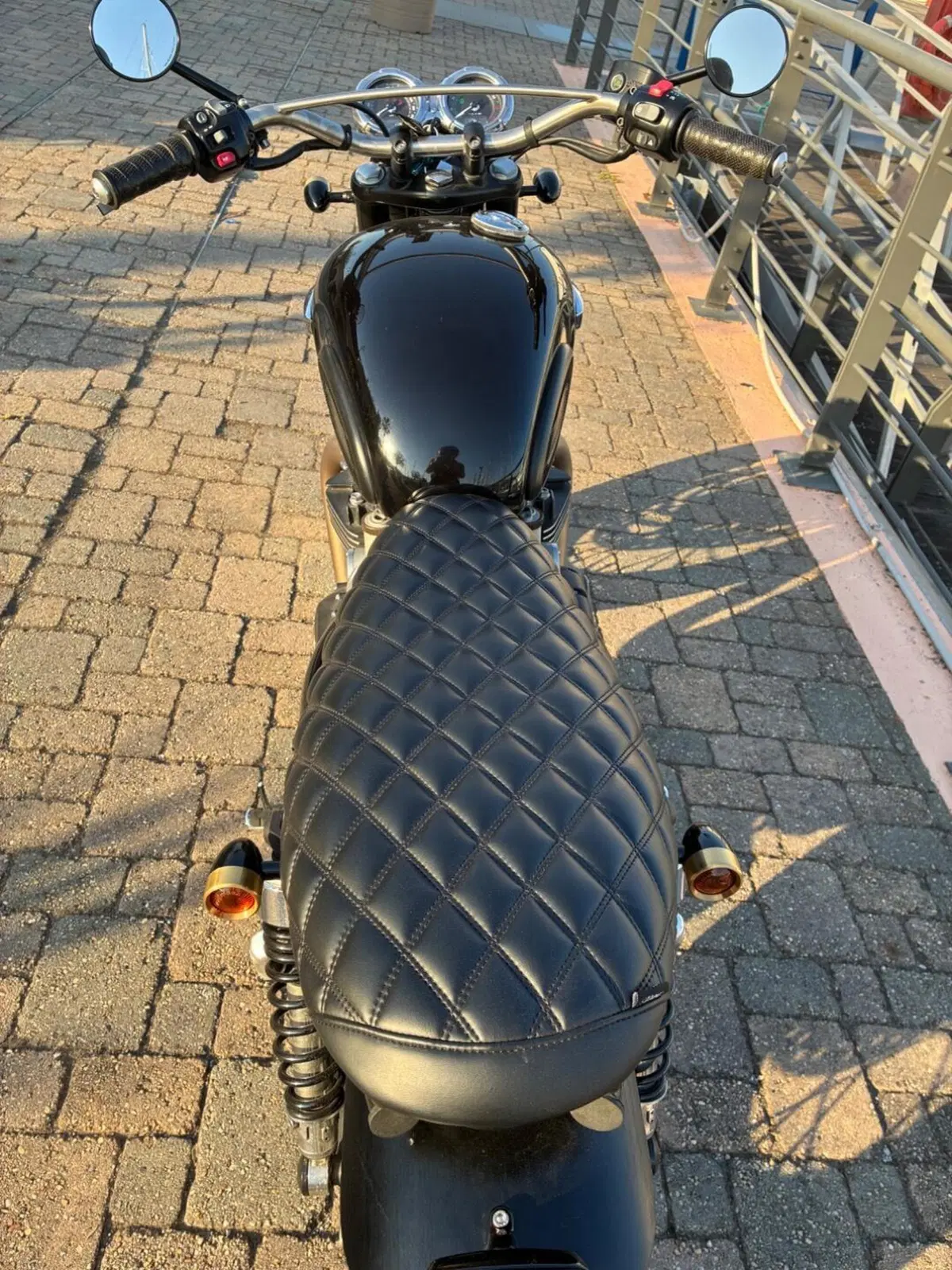 Triumph Bonneville T120 (2016 - 20) (9)