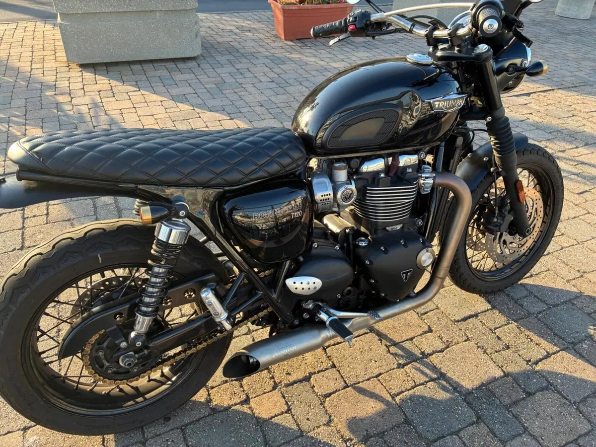 Triumph Bonneville T120 (2016 - 20) (12)