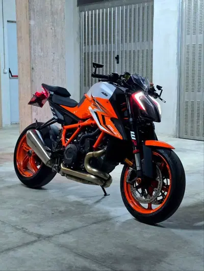KTM 1290 Super Duke R (2022 - 23) usata