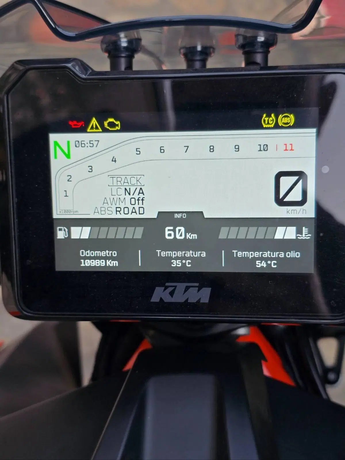 KTM 1290 Super Duke R (2022 - 23) (4)