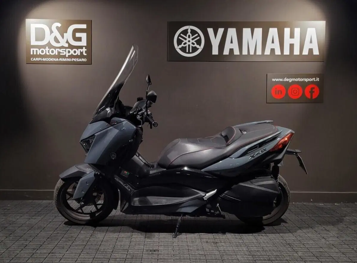 Yamaha X-Max 300 (2021 - 24) (5)