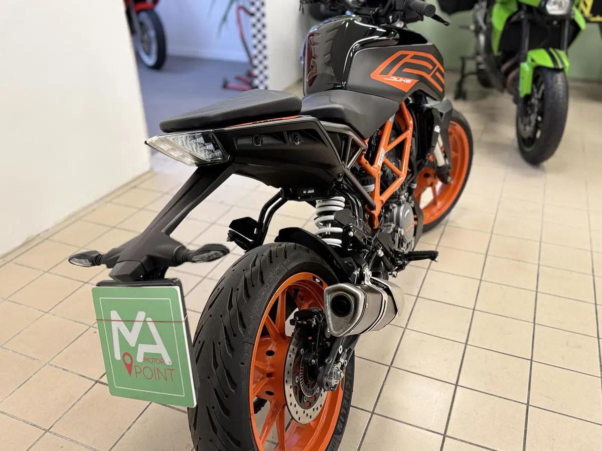 KTM 125 Duke (2021 - 23) (3)