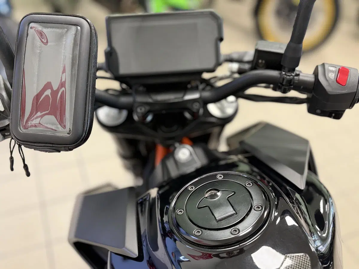 KTM 125 Duke (2021 - 23) (4)