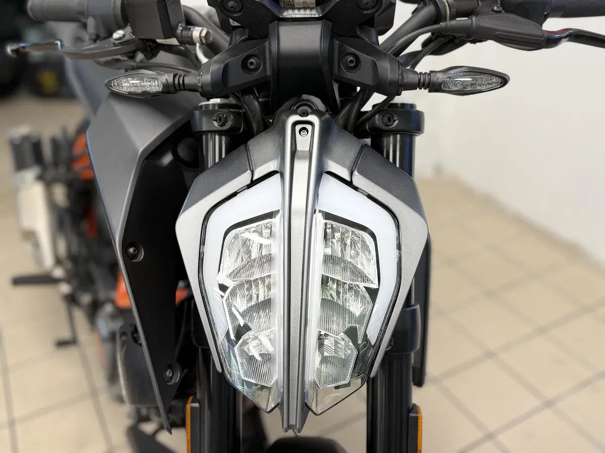 KTM 125 Duke (2021 - 23) (5)
