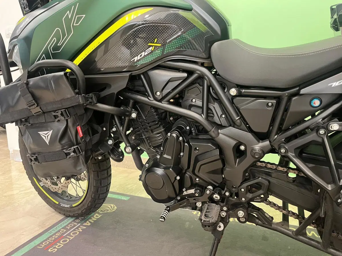 Benelli TRK 702X (2023 - 25) (5)