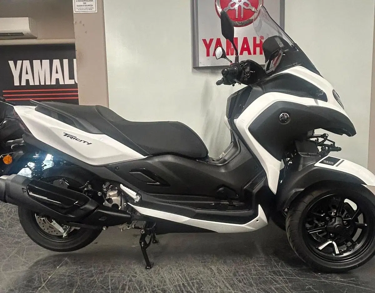 Yamaha Tricity 300 Airbag (2027)