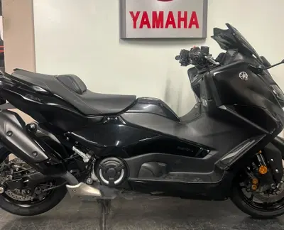 Yamaha T-Max 560 Tech Max (2022 - 24) usata