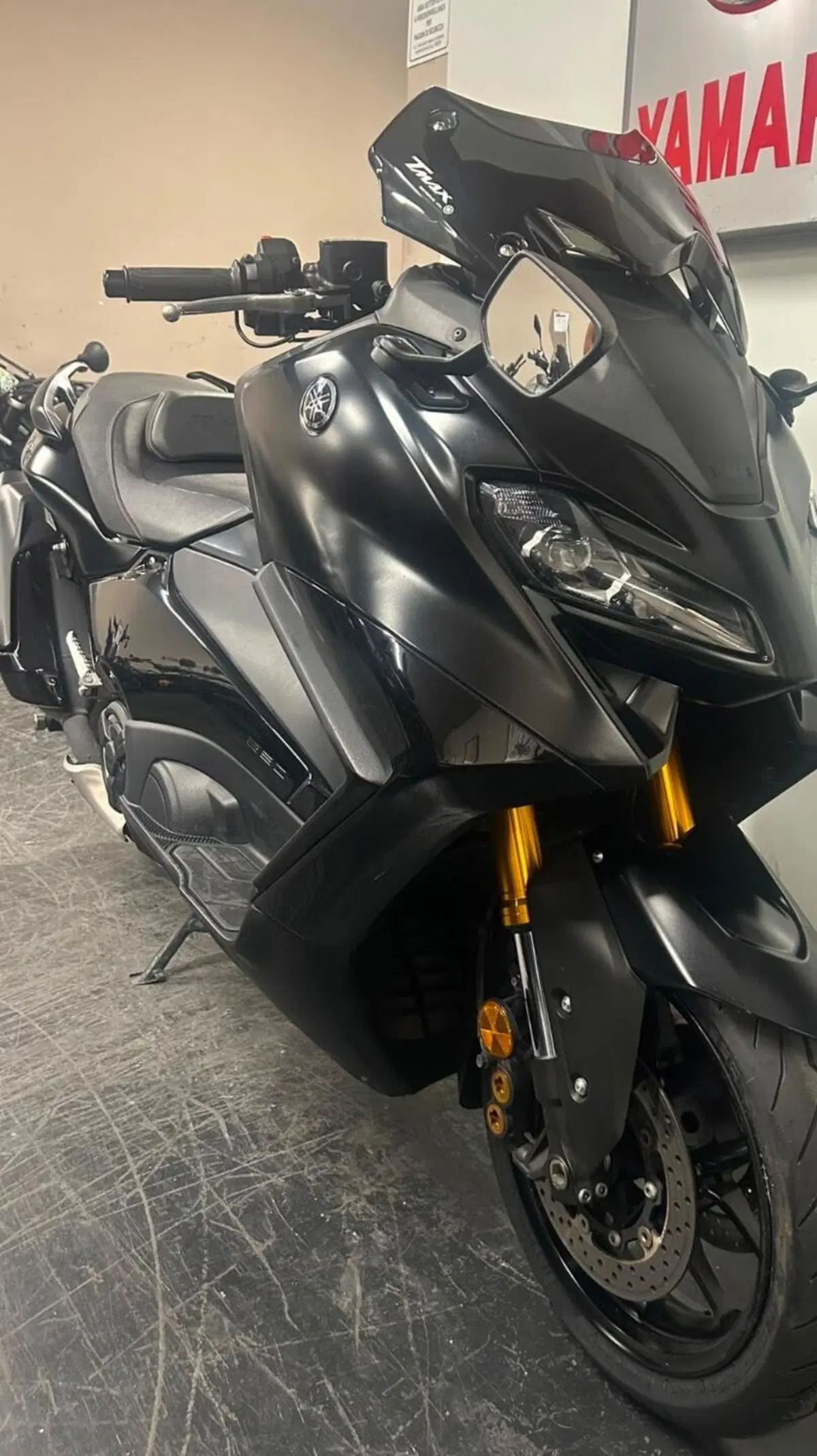 Yamaha T-Max 560 Tech Max (2022 - 24) (10)