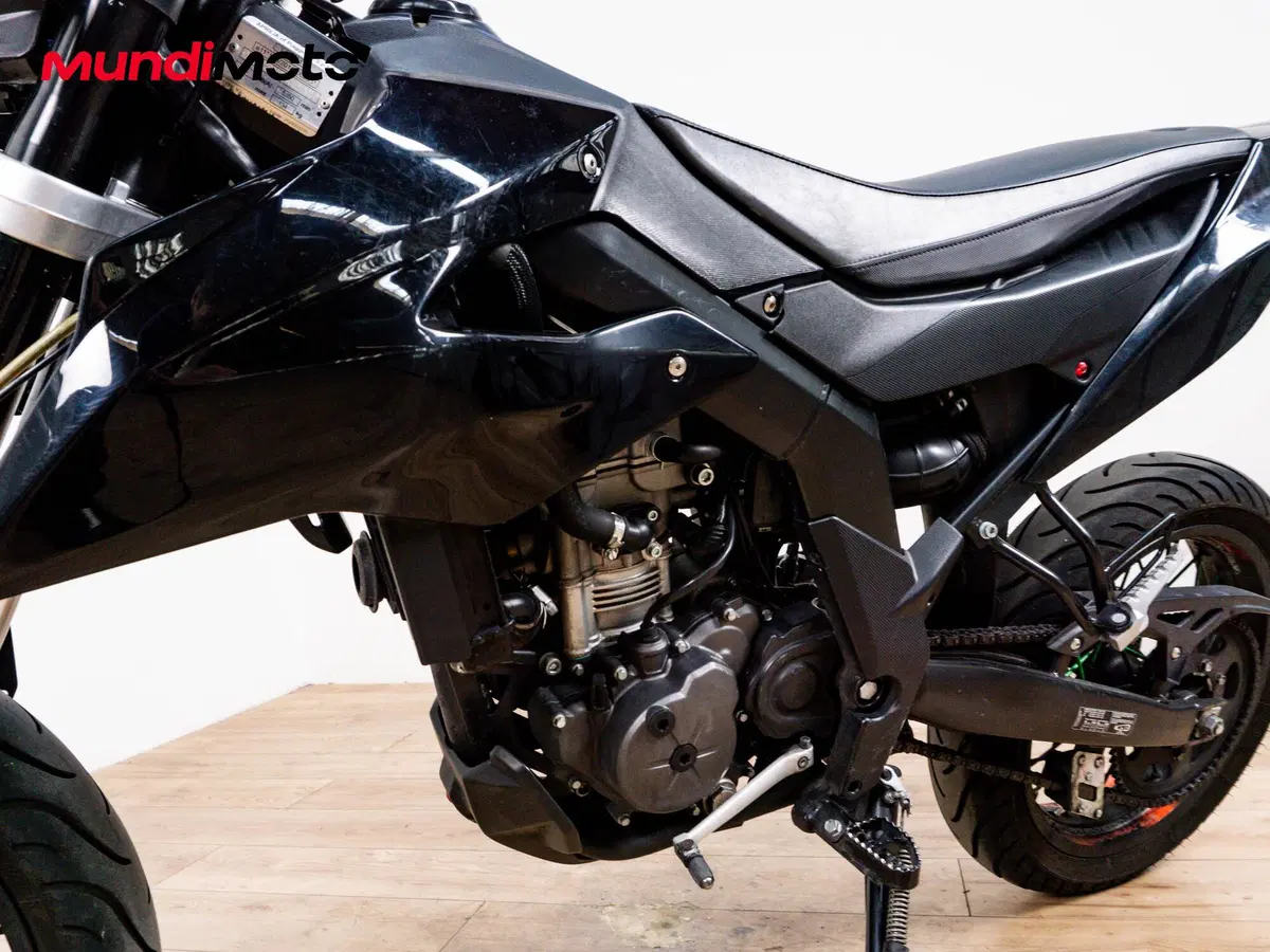 Aprilia SX 125 (2007 - 13) (9)