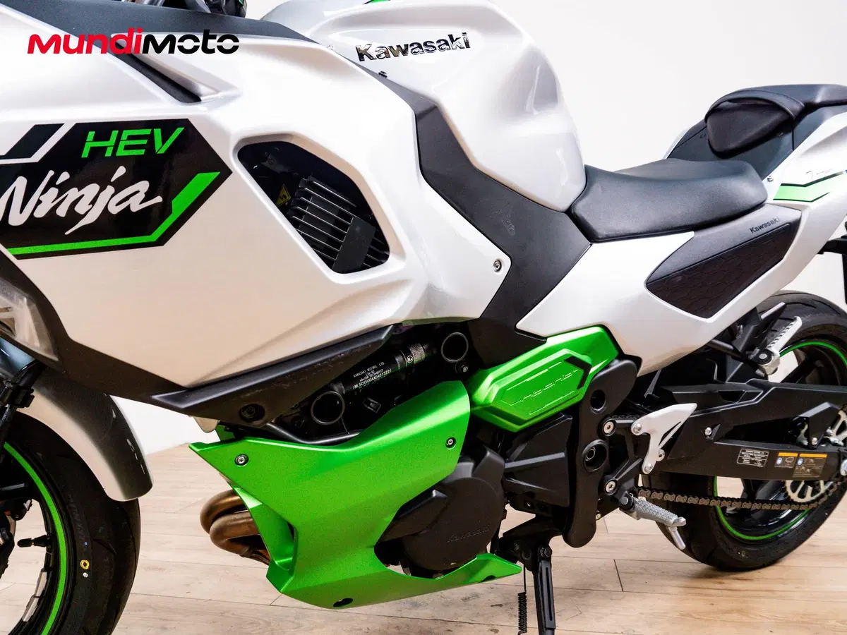 Kawasaki Ninja 7 Hybrid (2024 - 26) (9)