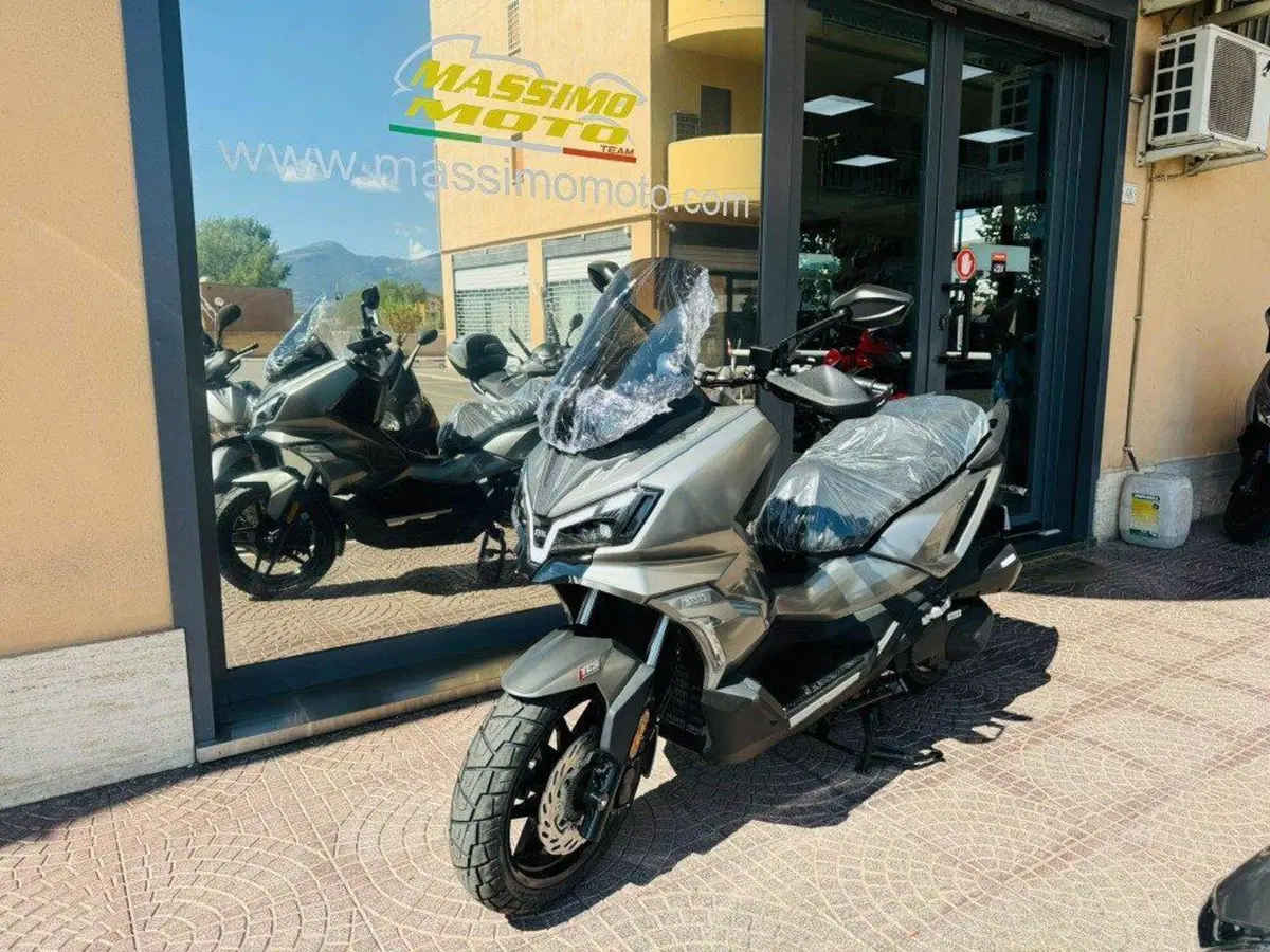 Sym ADX 300 (2024 - 26) (4)