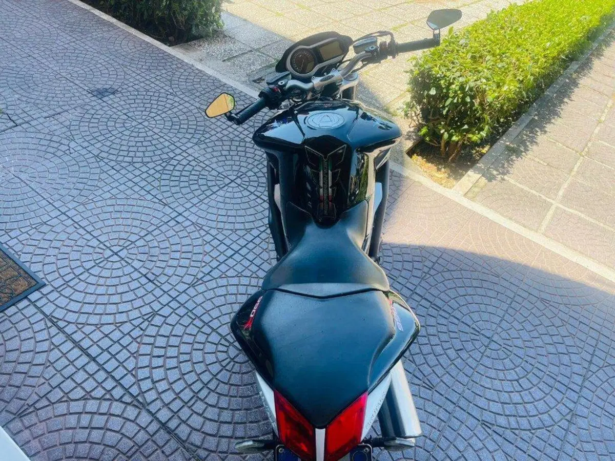 MV Agusta Brutale 990 R (2009 - 12) (5)