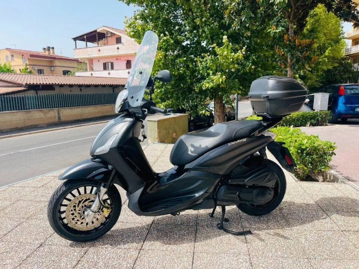 Piaggio Beverly 300 ABS-ASR (2021 - 25)