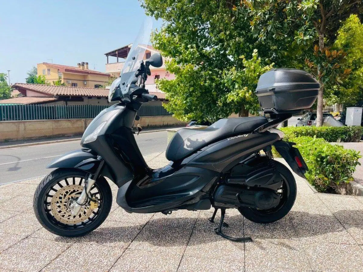 Piaggio Beverly 300 ABS-ASR (2021 - 25) (5)