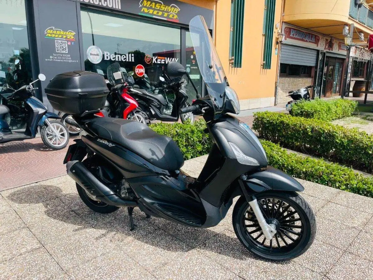Piaggio Beverly 300 ABS-ASR (2021 - 25) (10)