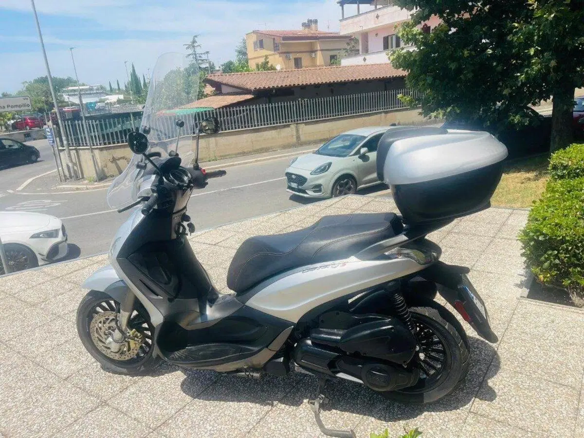Piaggio Beverly 300 S i.e. ABS-ASR (2016 - 20) (5)