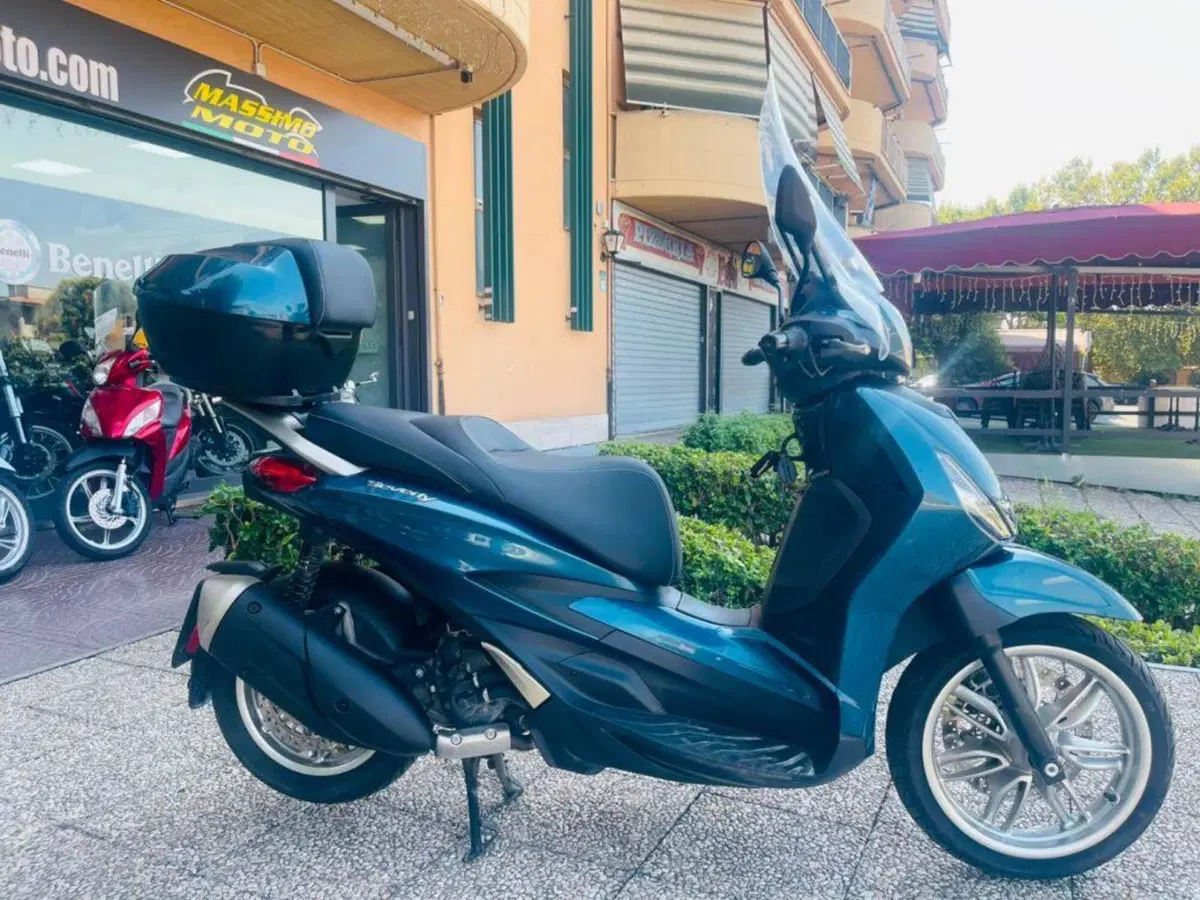 Piaggio Beverly 300 S ABS-ASR (2021 - 25) (5)