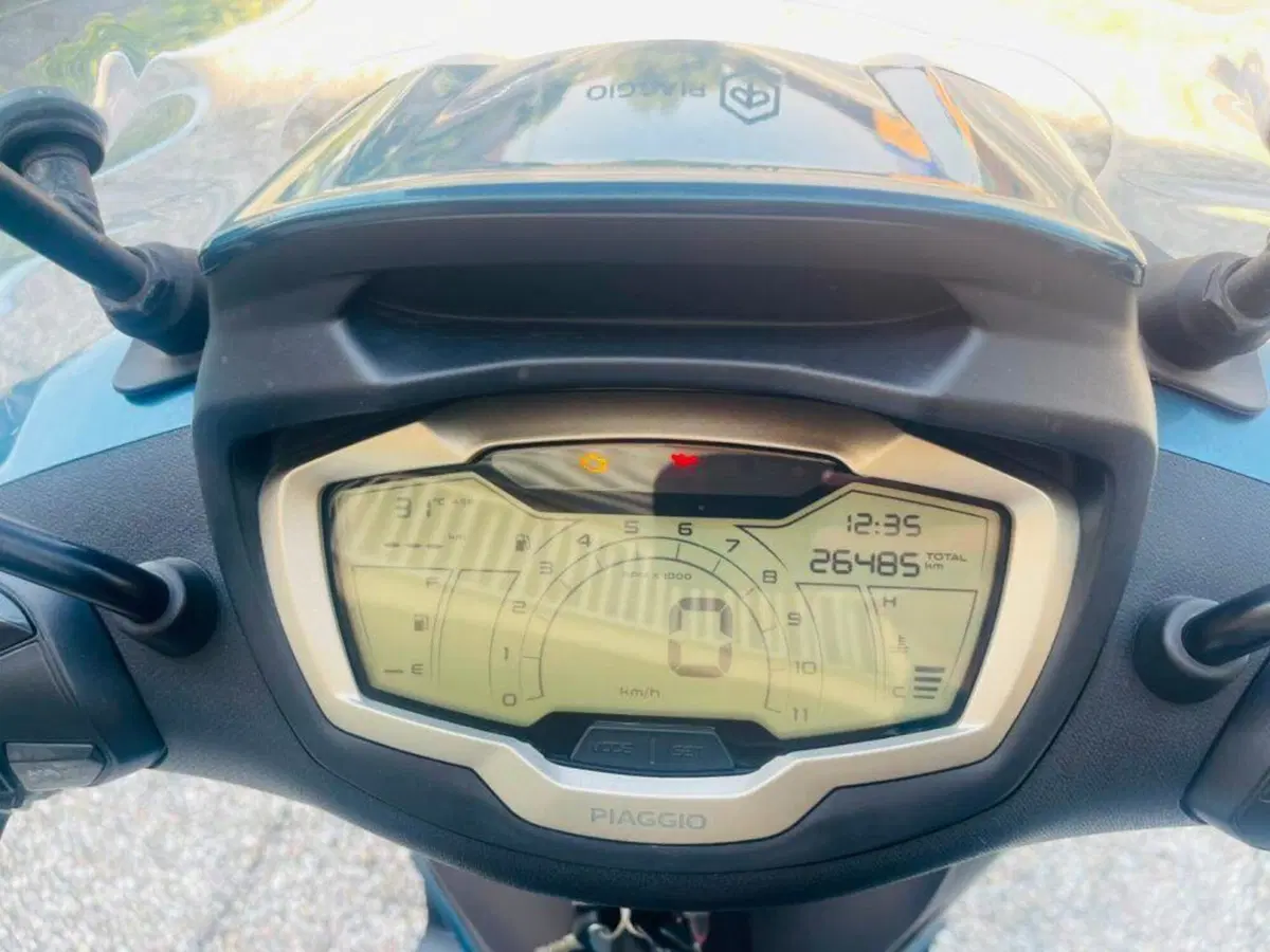 Piaggio Beverly 300 S ABS-ASR (2021 - 25) (10)
