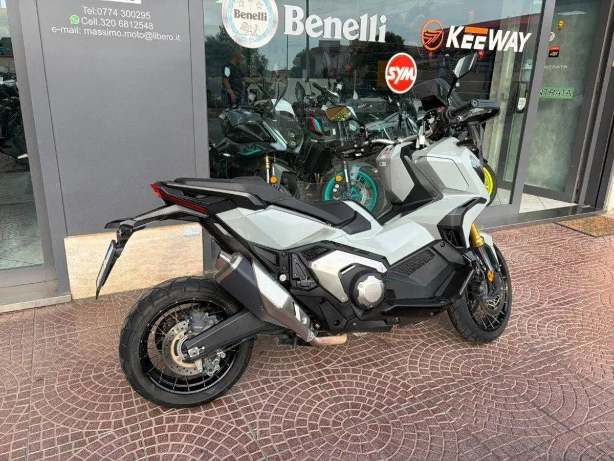 Honda X-ADV 750 DCT (2021 - 24) (9)